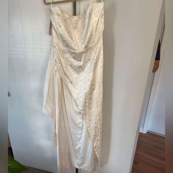 V. Chapman June Corset Jacquard Front-Slit Gown - Picture 5 of 10